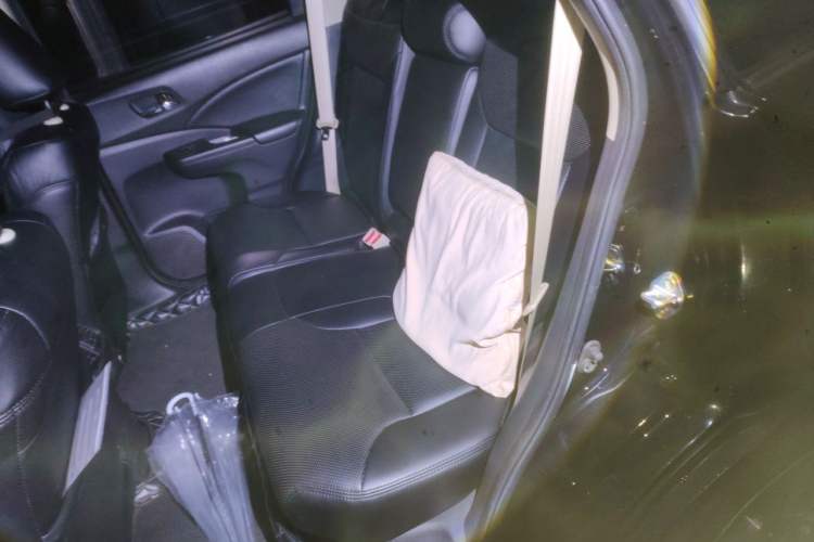 Used Honda CR-V 2016 2.0L Two-Wheel Drive Classic Edition Interior 4
