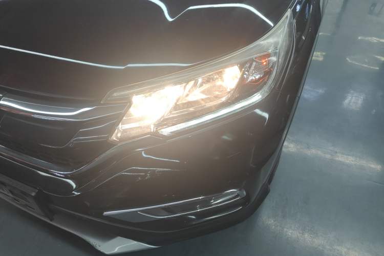 Used Honda CR-V 2016 2.0L Two-Wheel Drive Classic Edition Left Front Headlight
