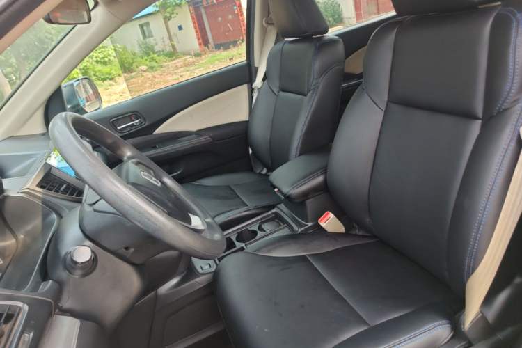 Used Honda CR-V 2016 2.0L Two-Wheel Drive Classic Edition Left Front Seat
