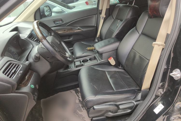 Used Honda CR-V 2016 2.0L two-wheel drive Urban Edition Left Front Seat