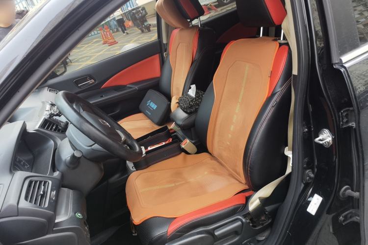 Used Honda CR-V 2016 2.0L two-wheel drive Urban Edition Left Front Seat