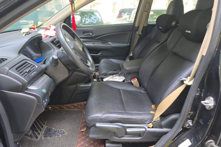 Used Honda CR-V 2016 2.0L Two-Wheel Drive Classic Edition Left Front Seat
