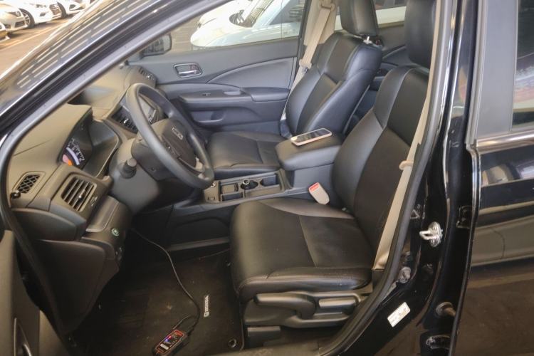 Used Honda CR-V 2016 2.0L two-wheel drive Urban Edition Left Front Seat