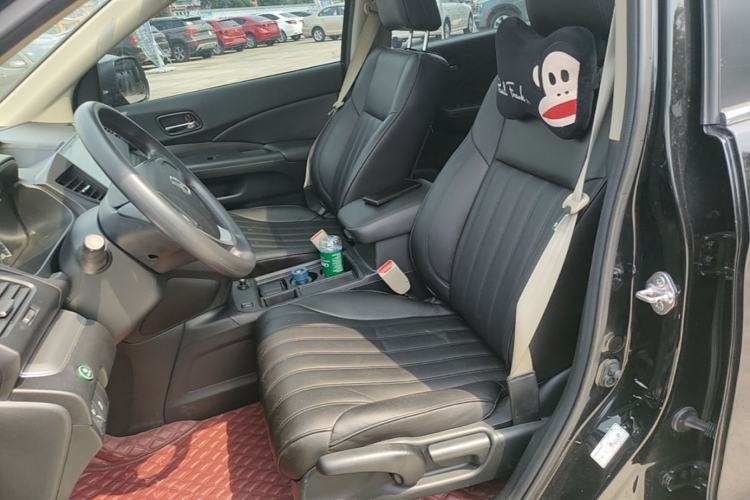 Used Honda CR-V 2016 2.0L two-wheel drive Urban Edition Left Front Seat