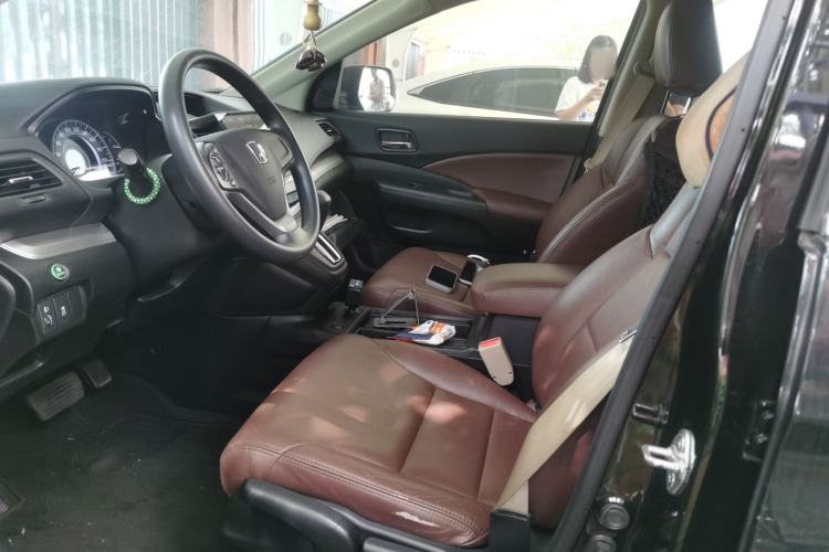 Used Honda CR-V 2016 2.0L two-wheel drive Urban Edition Left Front Seat