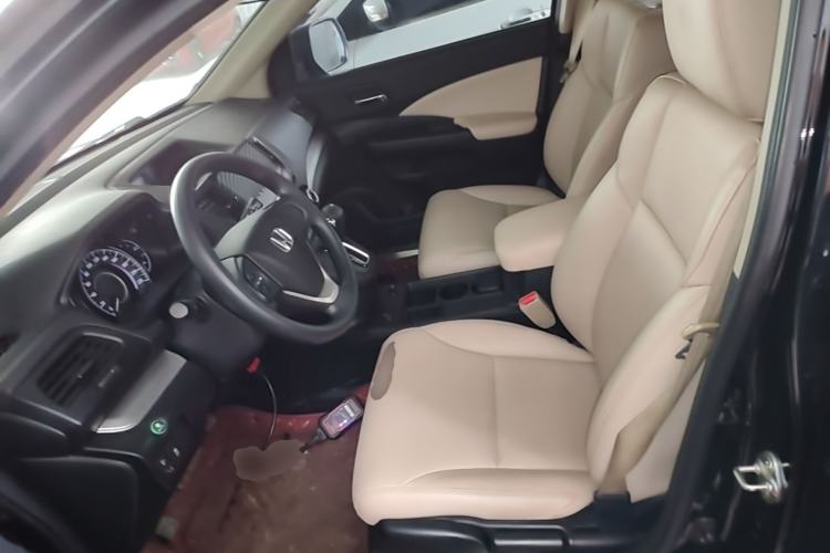 Used Honda CR-V 2016 2.0L Two-Wheel Drive Classic Edition Left Front Seat