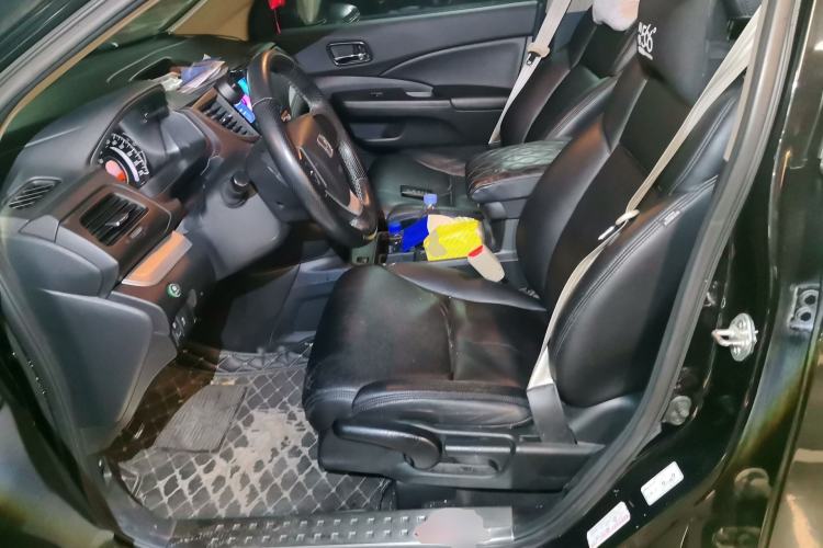 Used Honda CR-V 2016 2.0L two-wheel drive Urban Edition Left Front Seat