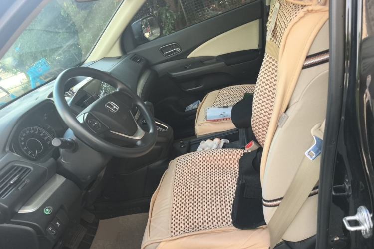 Used Honda CR-V 2016 2.0L two-wheel drive Urban Edition Left Front Seat