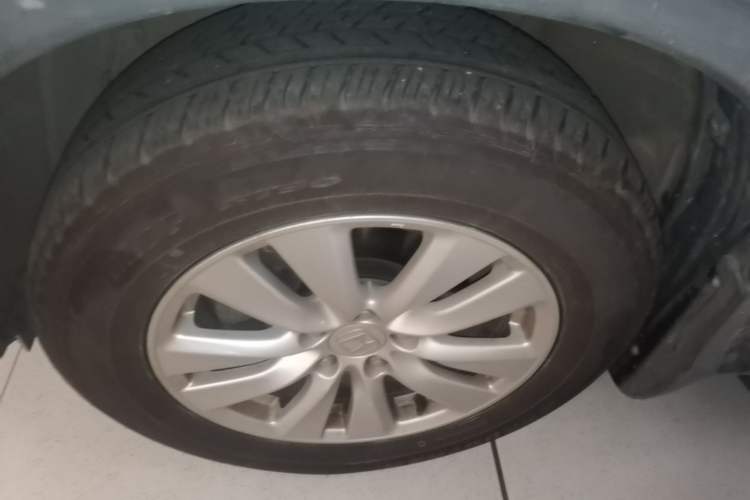 Used Honda CR-V 2016 2.0L Two-Wheel Drive Classic Edition Left Front Wheel Hub