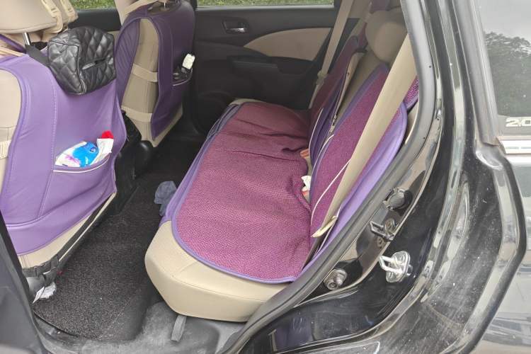 Used Honda CR-V 2016 2.0L Two-Wheel Drive Classic Edition Left Rear Seat