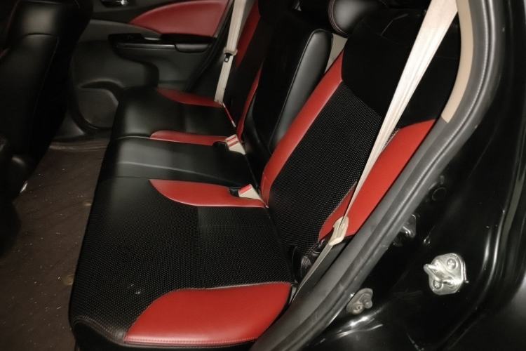 Used Honda CR-V 2016 2.0L two-wheel drive Urban Edition Left Rear Seat