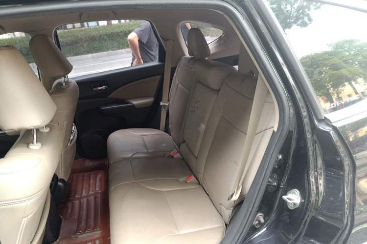 Used Honda CR-V 2016 2.0L Two-Wheel Drive Classic Edition Left Rear Seat