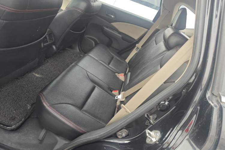 Used Honda CR-V 2016 2.0L Two-Wheel Drive Classic Edition Left Rear Seat