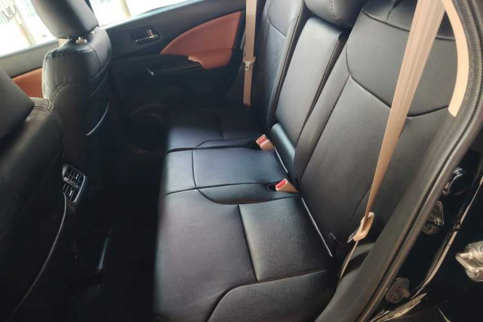 Used Honda CR-V 2016 2.0L two-wheel drive Urban Edition Left Rear Seat