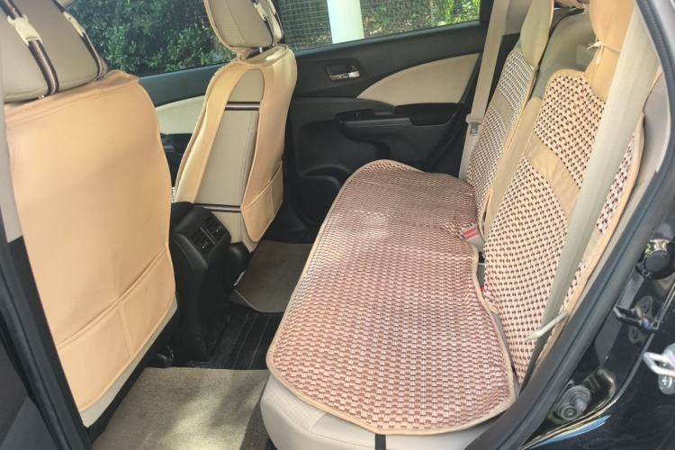 Used Honda CR-V 2016 2.0L two-wheel drive Urban Edition Left Rear Seat