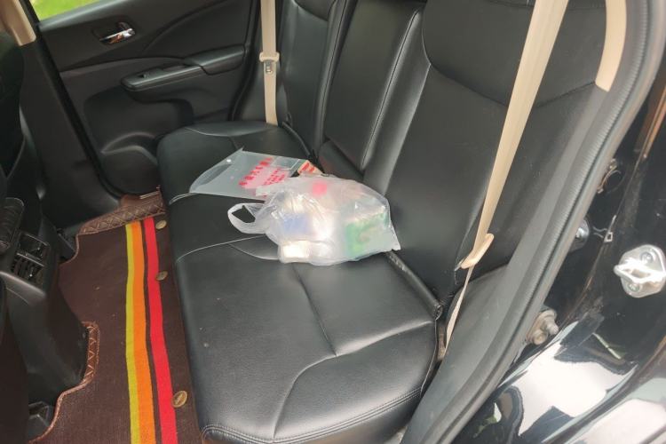 Used Honda CR-V 2016 2.0L two-wheel drive Urban Edition Left Rear Seat