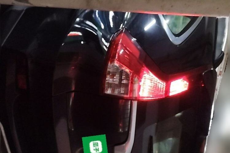 Used Honda CR-V 2016 2.0L two-wheel drive Urban Edition Rear Left 45 Deg