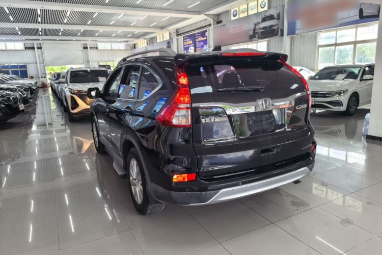 Used Honda CR-V 2016 2.0L two-wheel drive Urban Edition Rear Left 45 Deg