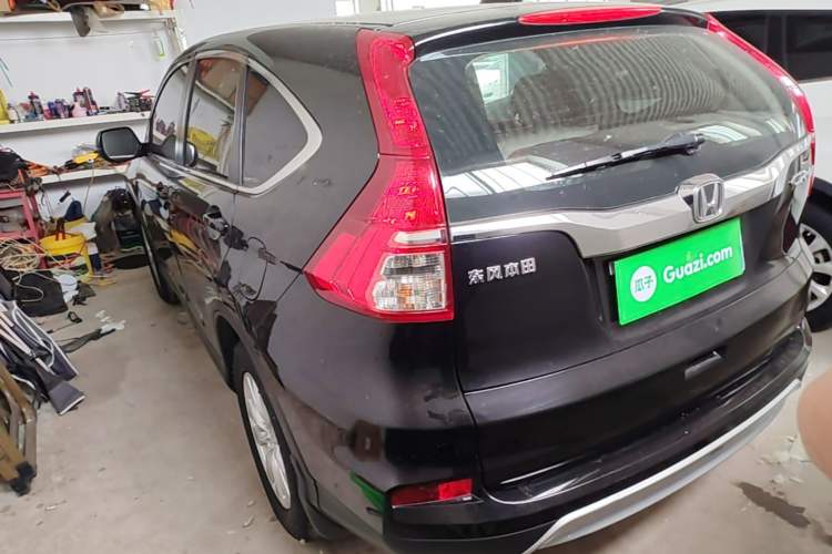 Used Honda CR-V 2016 2.0L Two-Wheel Drive Classic Edition Rear Left 45 Deg