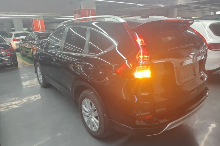 Used Honda CR-V 2016 2.0L Two-Wheel Drive Classic Edition Rear Left 45 Deg