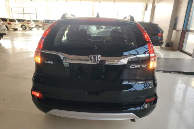 Used Honda CR-V 2016 2.0L two-wheel drive Urban Edition Rear