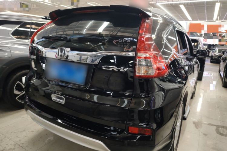 Used Honda CR-V 2016 2.0L two-wheel drive Urban Edition Rear Right 45 Deg
