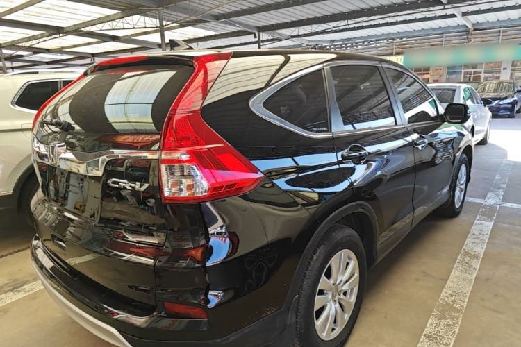Used Honda CR-V 2016 2.0L two-wheel drive Urban Edition Rear Right 45 Deg