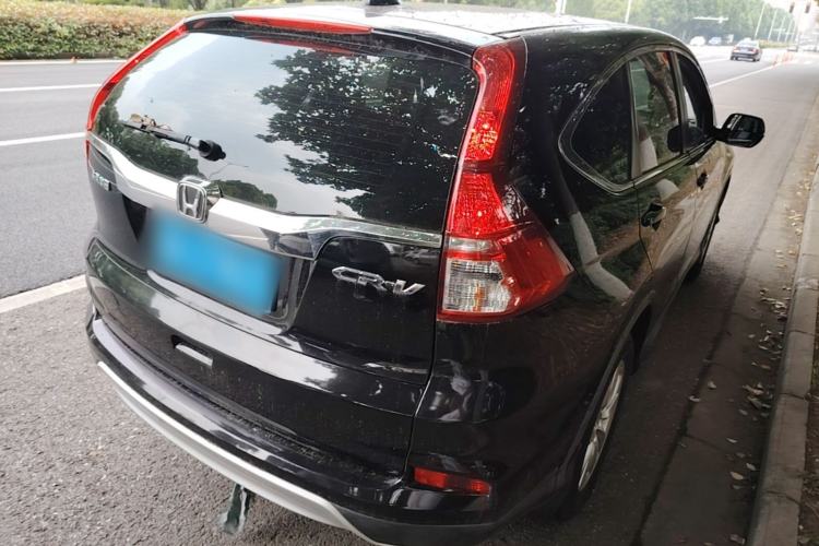 Used Honda CR-V 2016 2.0L two-wheel drive Urban Edition Rear Right 45 Deg