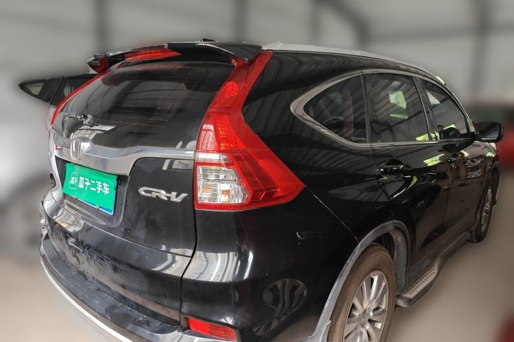 Used Honda CR-V 2016 2.0L two-wheel drive Urban Edition Rear Right 45 Deg