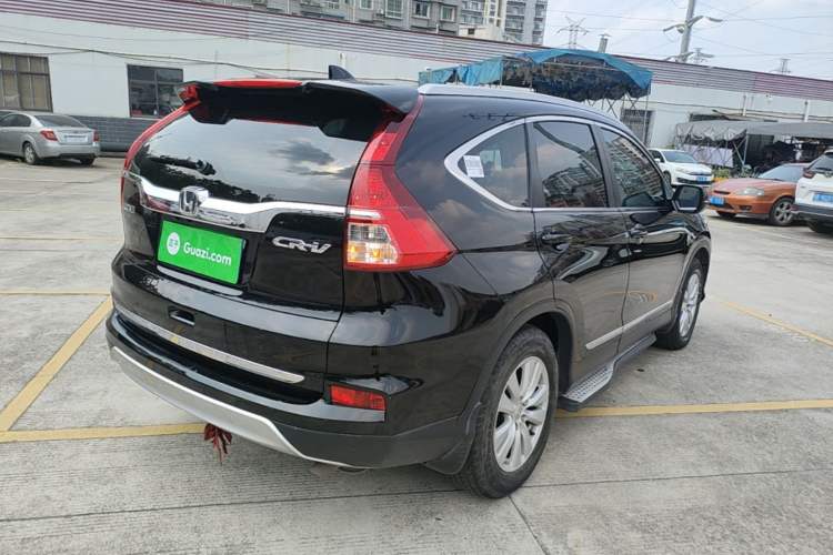 Used Honda CR-V 2016 2.0L two-wheel drive Urban Edition Rear Right 45 Deg