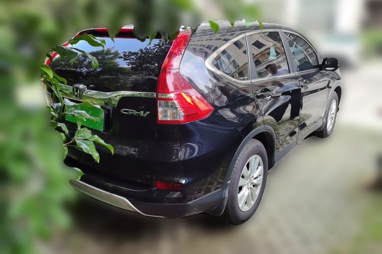 Used Honda CR-V 2016 2.0L two-wheel drive Urban Edition Rear Right 45 Deg