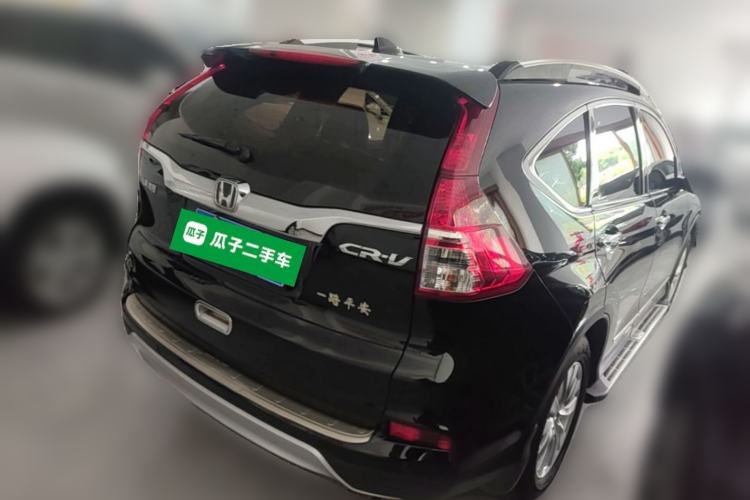 Used Honda CR-V 2016 2.0L two-wheel drive Urban Edition Rear Right 45 Deg