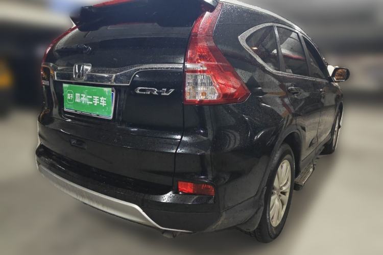 Used Honda CR-V 2016 2.0L two-wheel drive Urban Edition Rear Right 45 Deg