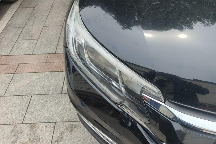 Used Honda CR-V 2016 2.0L two-wheel drive Urban Edition Right Front Headlight