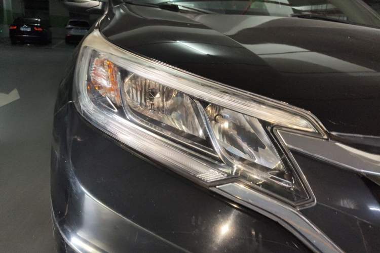 Used Honda CR-V 2016 2.0L two-wheel drive Urban Edition Right Front Headlight