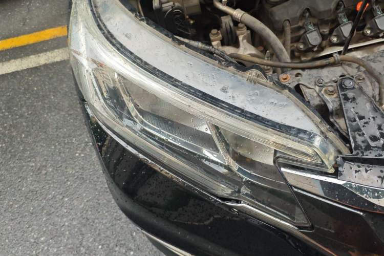 Used Honda CR-V 2016 2.0L two-wheel drive Urban Edition Right Front Headlight