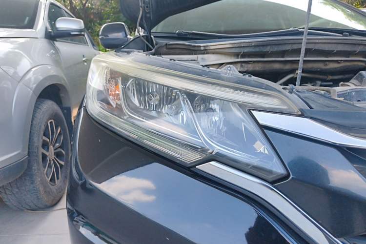 Used Honda CR-V 2016 2.0L two-wheel drive Urban Edition Right Front Headlight
