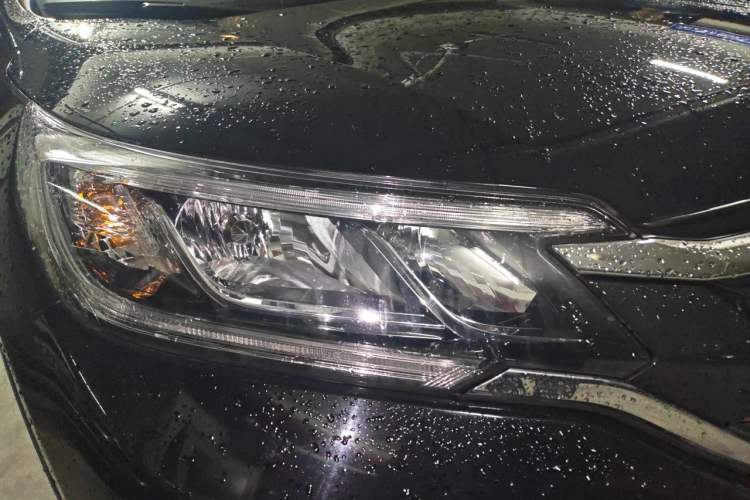 Used Honda CR-V 2016 2.0L two-wheel drive Urban Edition Right Front Headlight