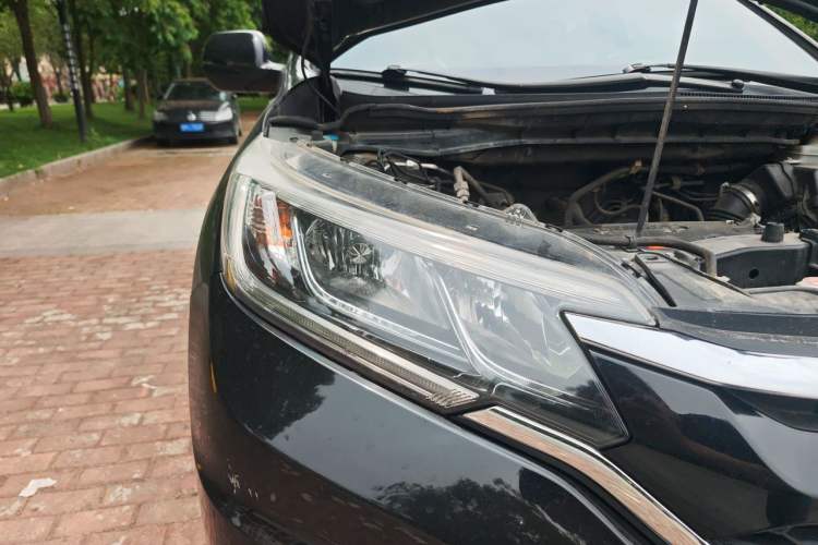 Used Honda CR-V 2016 2.0L two-wheel drive Urban Edition Right Front Headlight
