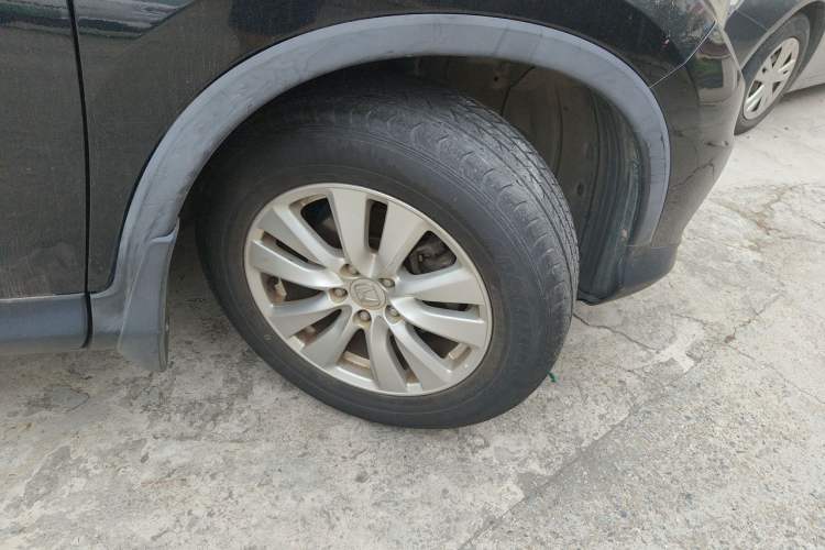 Used Honda CR-V 2016 2.0L Two-Wheel Drive Classic Edition Right Front Wheel Hub