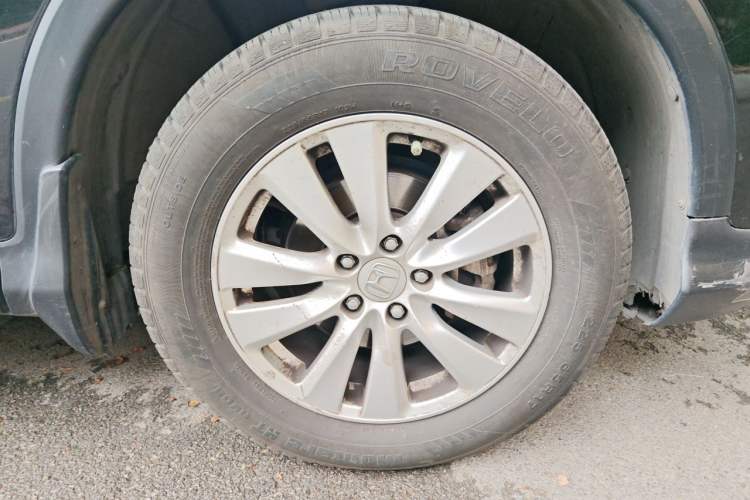 Used Honda CR-V 2016 2.0L Two-Wheel Drive Classic Edition Right Front Wheel Hub