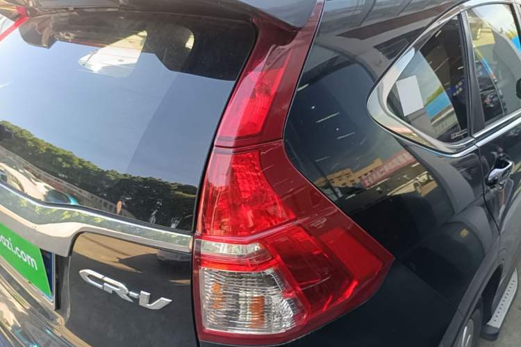 Used Honda CR-V 2016 2.0L two-wheel drive Urban Edition Right Rear Taillight