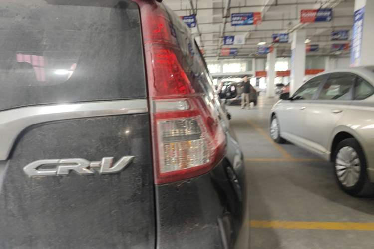 Used Honda CR-V 2016 2.0L two-wheel drive Urban Edition Right Rear Taillight
