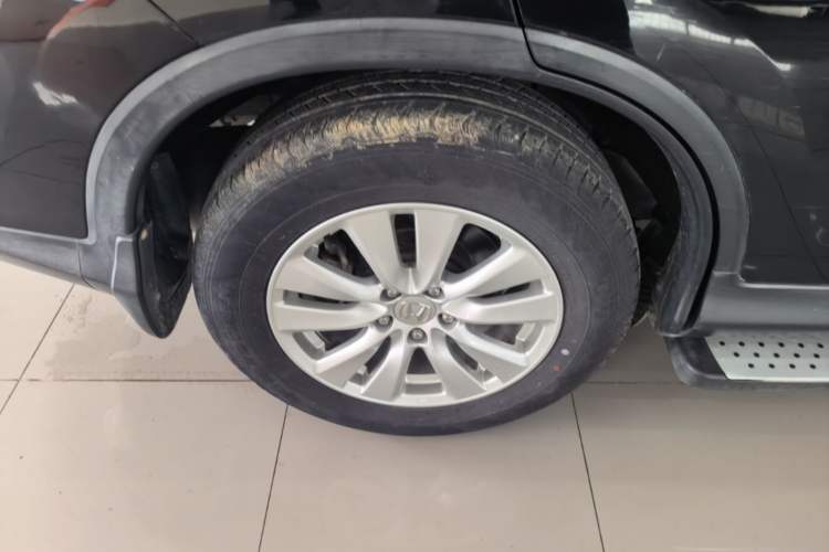 Used Honda CR-V 2016 2.0L two-wheel drive Urban Edition Right Rear Wheel Hub