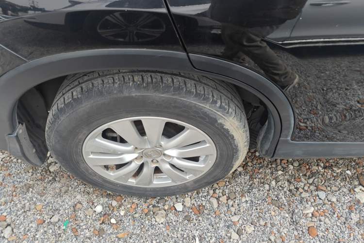 Used Honda CR-V 2016 2.0L Two-Wheel Drive Classic Edition Right Rear Wheel Hub