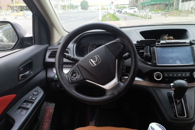 Used Honda CR-V 2016 2.0L two-wheel drive Urban Edition Steering Wheel