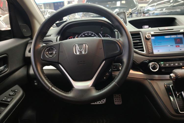 Used Honda CR-V 2016 2.0L two-wheel drive Urban Edition Steering Wheel