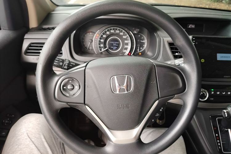 Used Honda CR-V 2016 2.0L two-wheel drive Urban Edition Steering Wheel