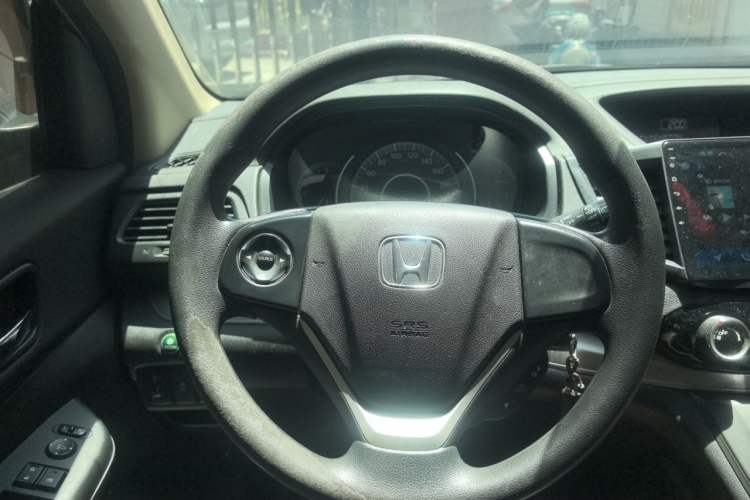Used Honda CR-V 2016 2.0L two-wheel drive Urban Edition Steering Wheel