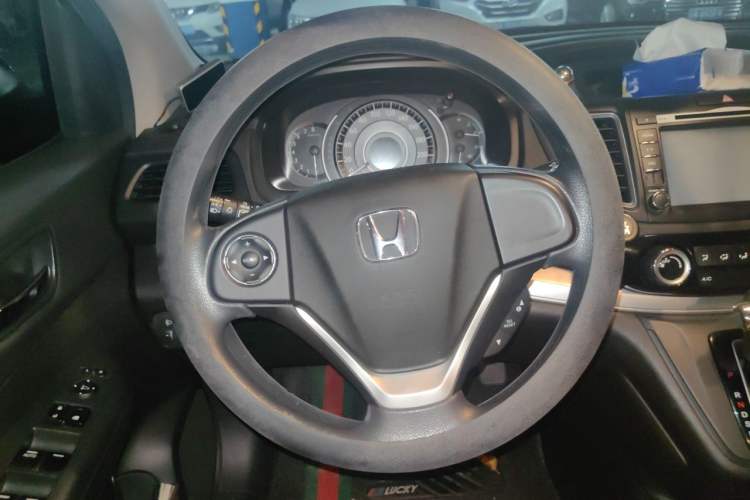 Used Honda CR-V 2016 2.0L two-wheel drive Urban Edition Steering Wheel